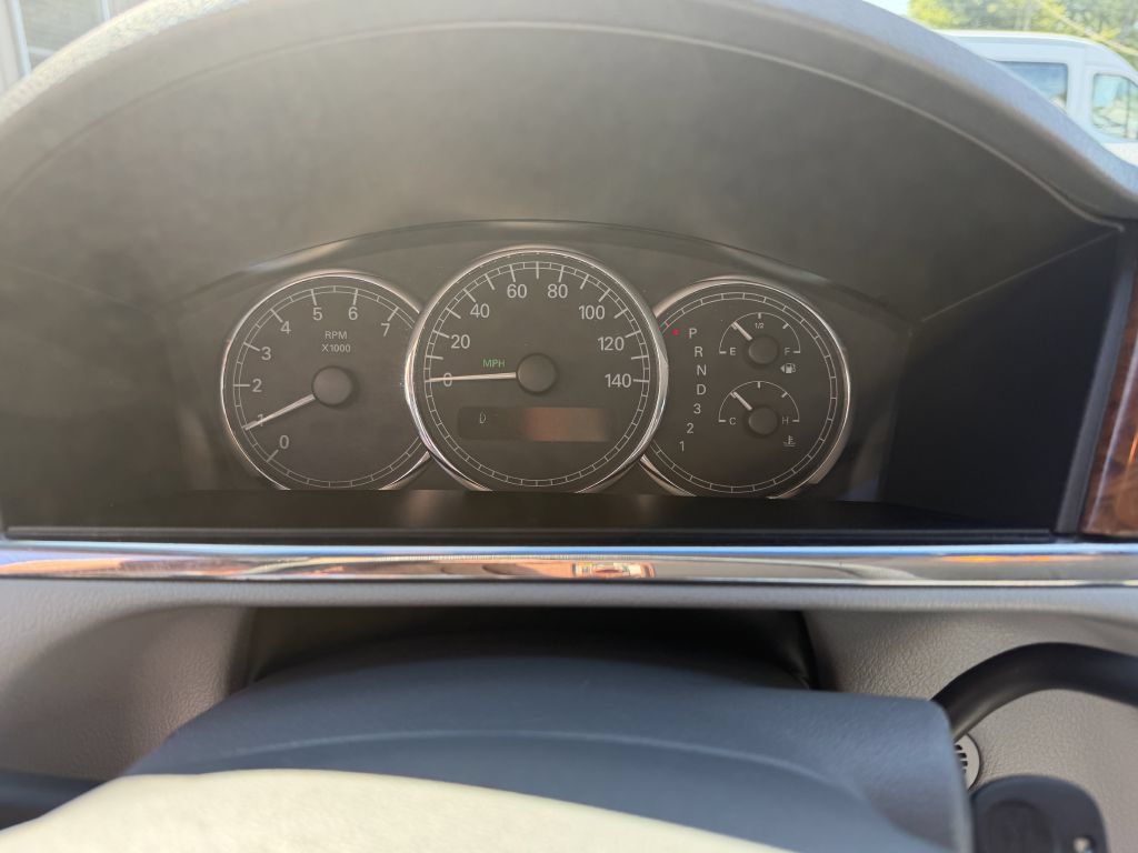 Used 2006 Buick LaCrosse CX FWD image 13
