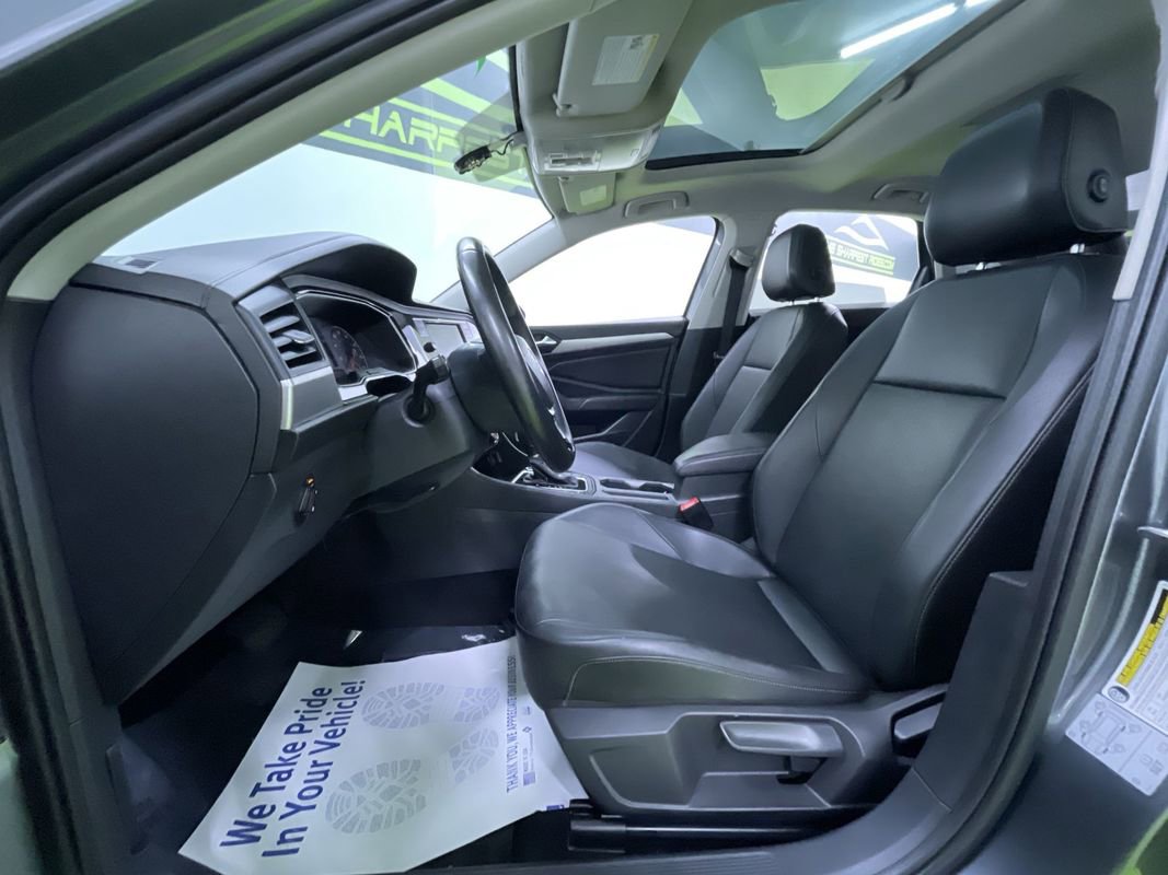 Used 2019 Volkswagen Jetta SE image 16