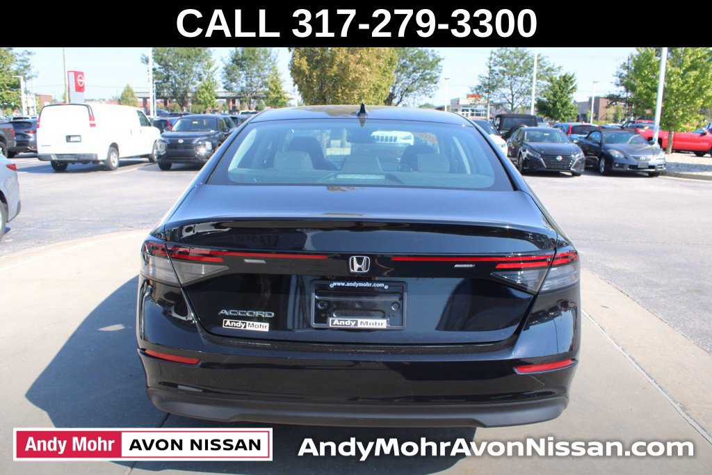 Used 2023 Honda Accord EX image 8