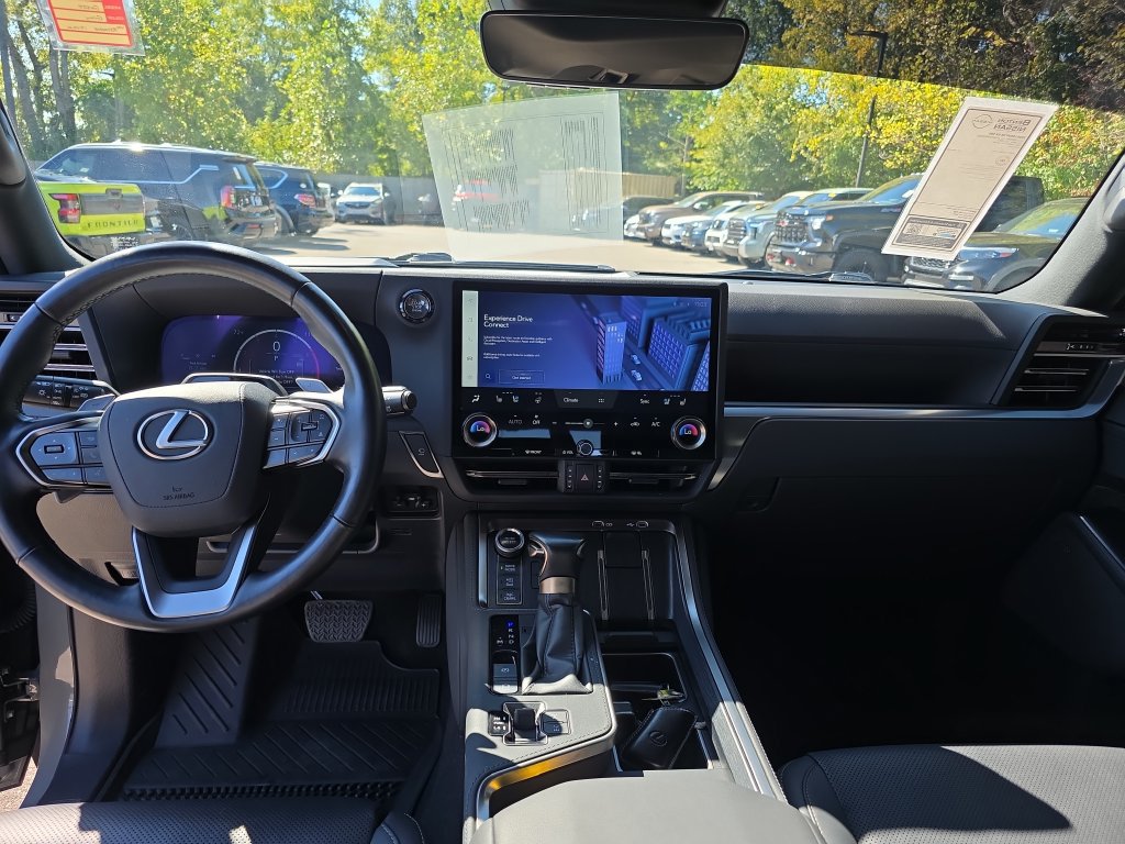 Used 2024 Lexus GX 550 AWD/4WD image 22