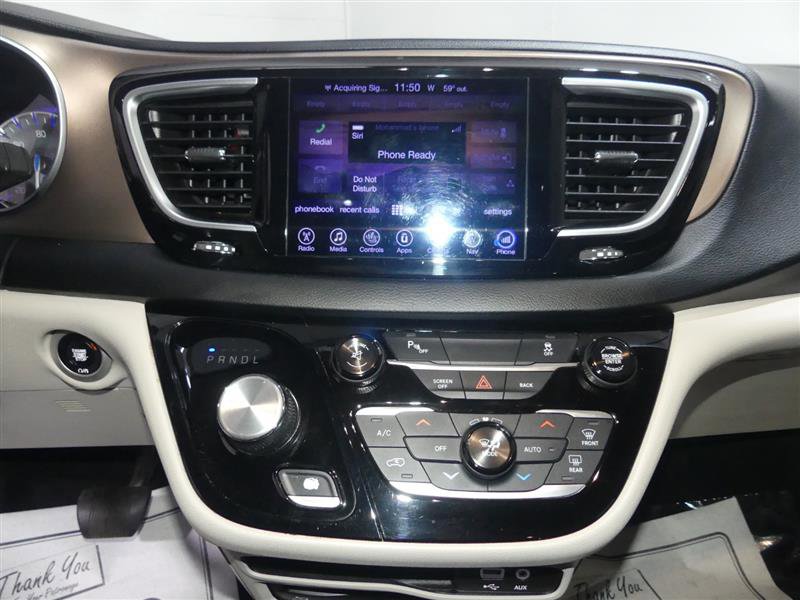 Used 2017 Chrysler Pacifica Touring-L Plus image 35