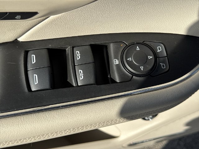 Used 2022 Buick Envision Essence w/ Technology Package I FWD image 23