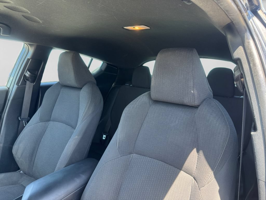 Used 2018 Toyota C-HR XLE FWD image 18