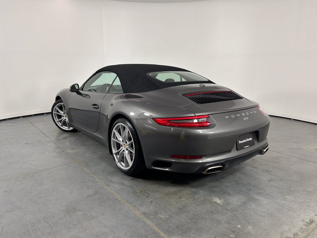 Certified 2019 Porsche 911 Carrera RWD image 3