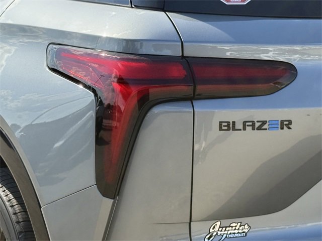 New 2026 Chevrolet Blazer EV RS image 6