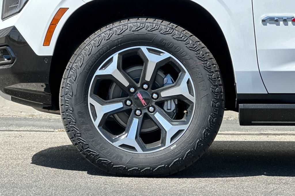 New 2026 GMC Yukon XL AT4 w/ AT4 Premium Plus Package AWD/4WD image 29