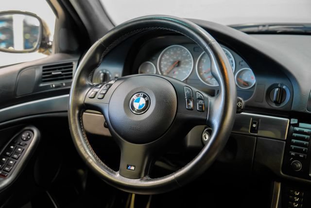 Used 2003 BMW M5 RWD image 24
