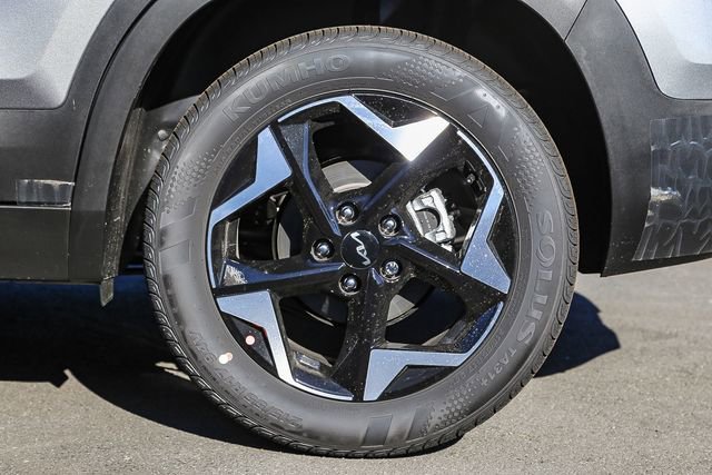 New 2026 Kia Seltos S FWD image 12