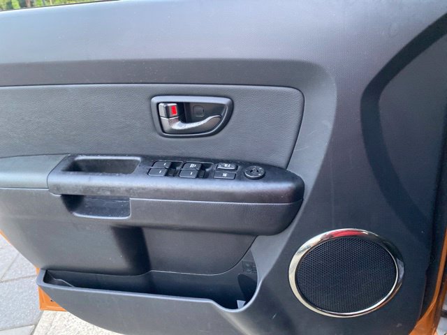 Used 2011 Kia Soul + w/ Audio Pkg FWD image 17