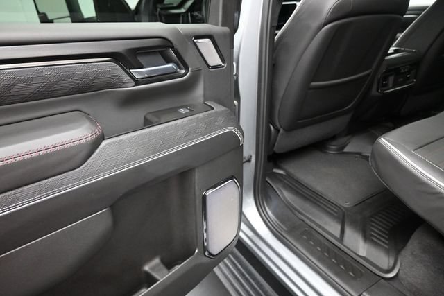 Used 2025 GMC Sierra 2500 AT4X AWD/4WD image 10