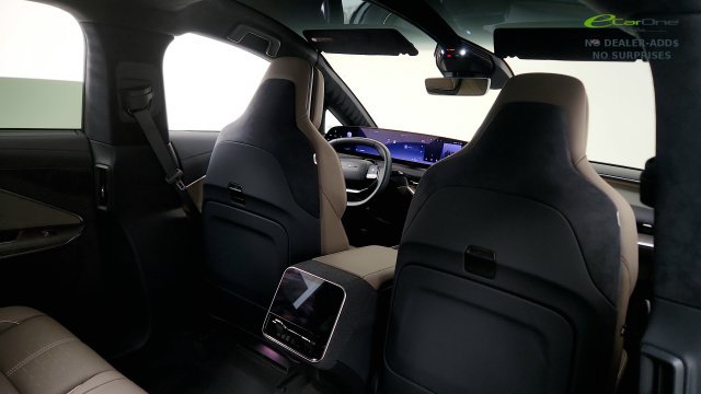 Used 2026 Lucid Gravity Grand Touring AWD/4WD image 40
