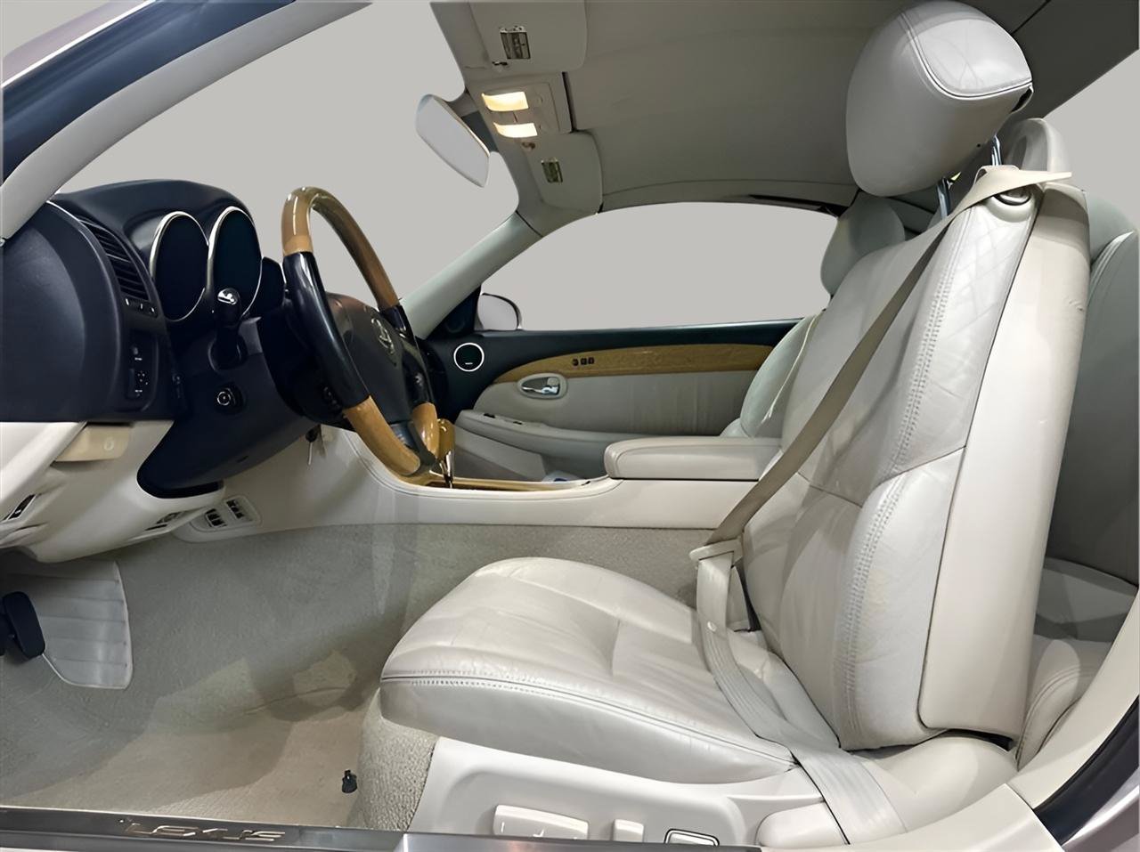 Used 2002 Lexus SC 430 Convertible RWD image 16
