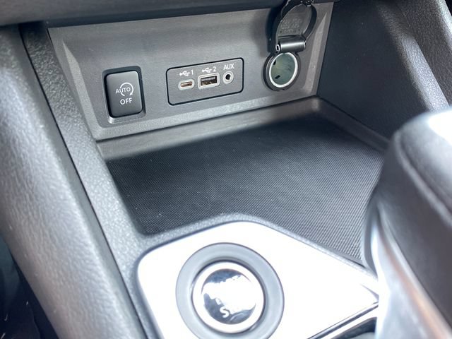 Used 2025 Nissan Sentra SV FWD image 18