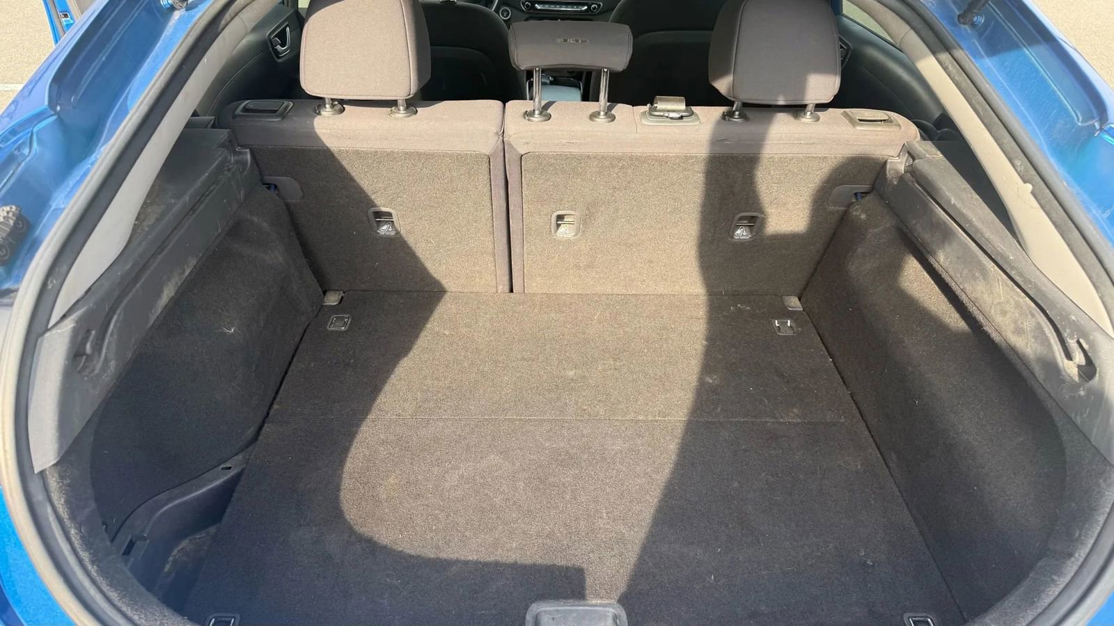 Used 2018 Hyundai Ioniq Electric FWD image 13