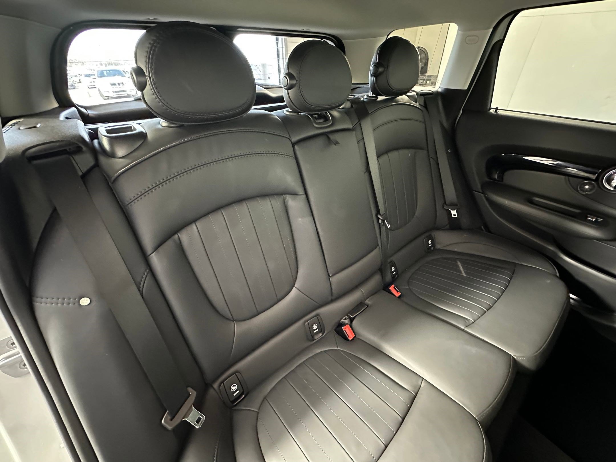 Used 2021 MINI Cooper Clubman S image 31