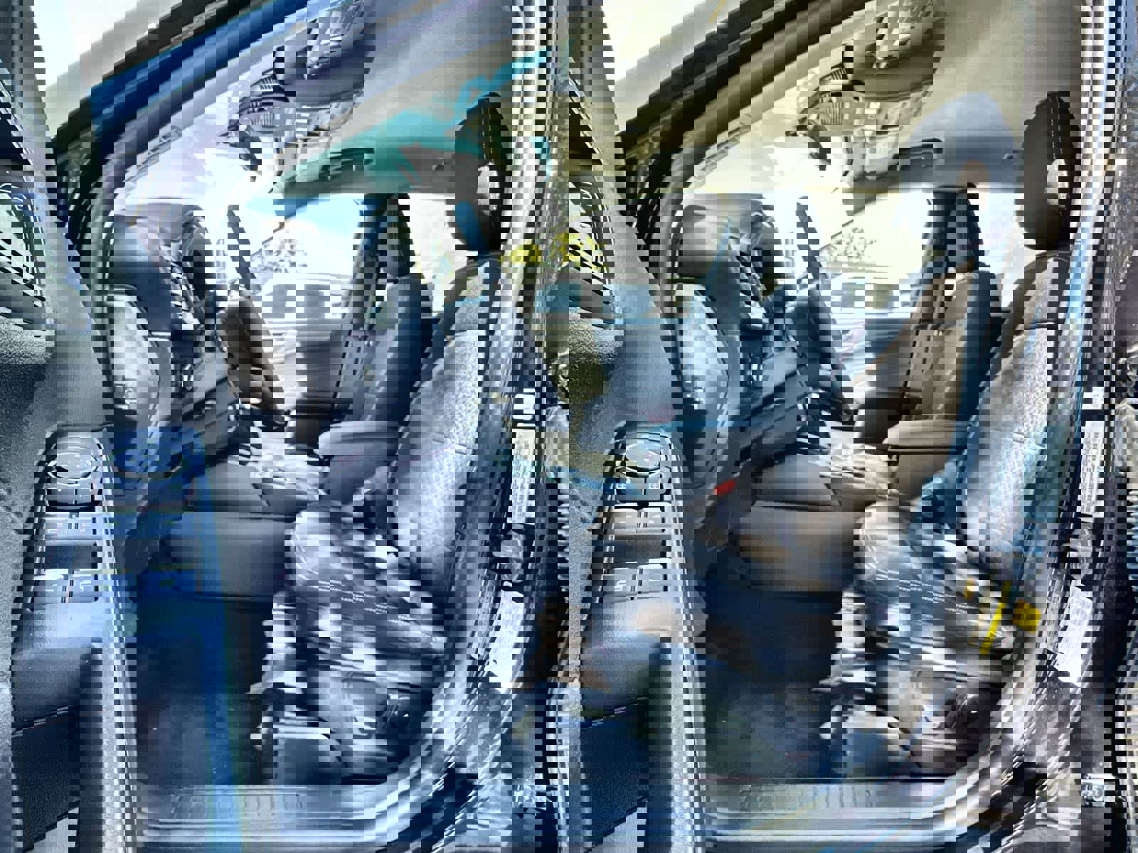 Used 2024 Ford Escape Active image 2