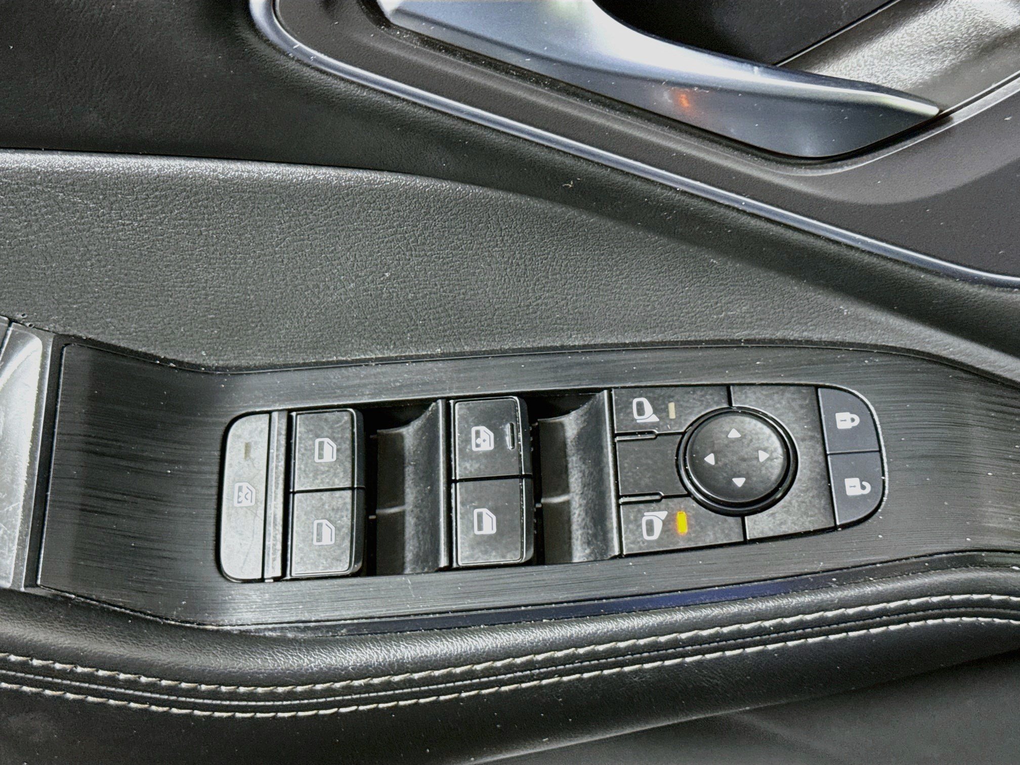 Used 2021 Nissan Rogue SV w/ Premium Package FWD image 24