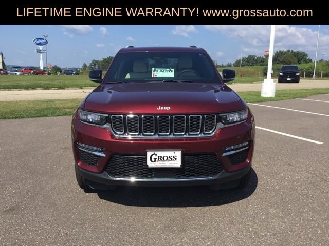 Used 2024 Jeep Grand Cherokee Limited AWD/4WD image 4