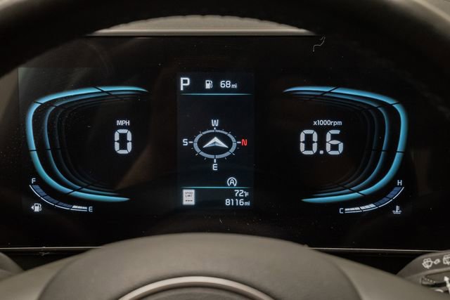 Used 2025 Kia Sportage EX image 13