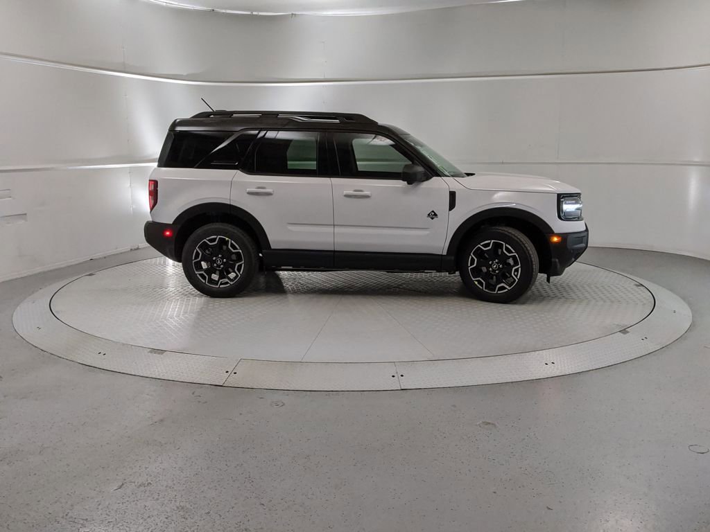 New 2025 Ford Bronco Sport Outer Banks w/ Outer Banks Tech Package+ image 2