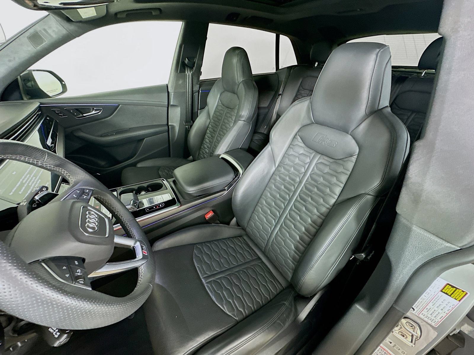 Used 2024 Audi RS Q8 AWD/4WD image 33