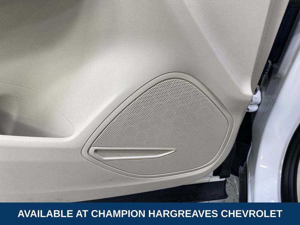 Used 2023 Buick Envision Preferred image 32