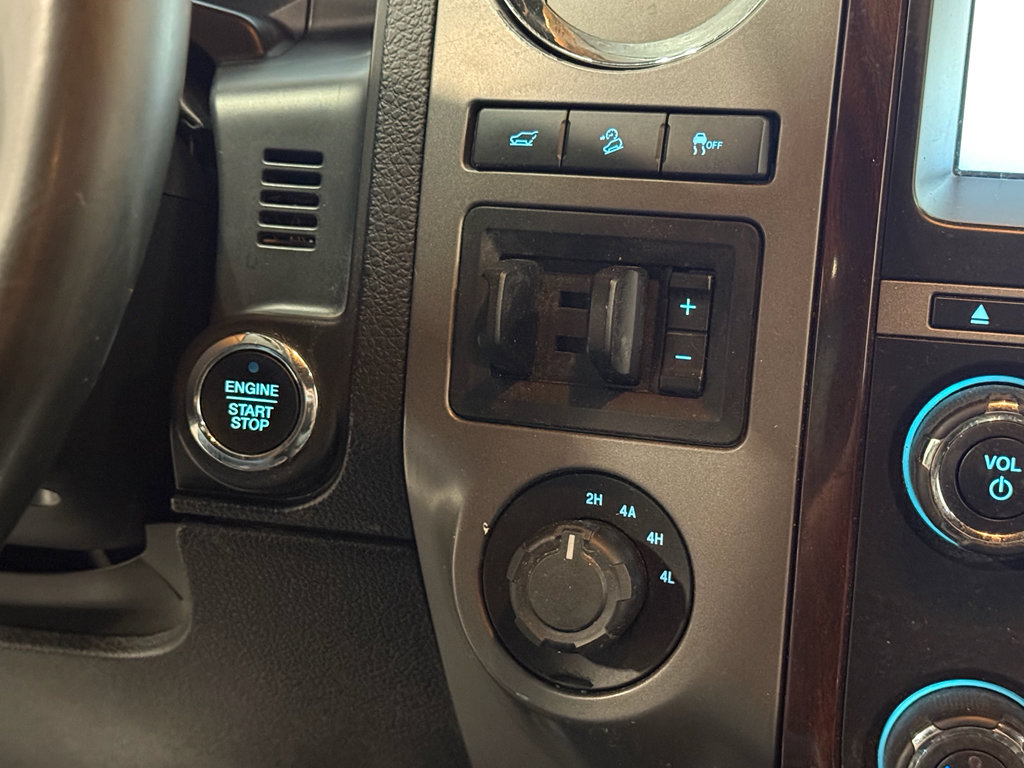 Used 2015 Ford Expedition Platinum image 12