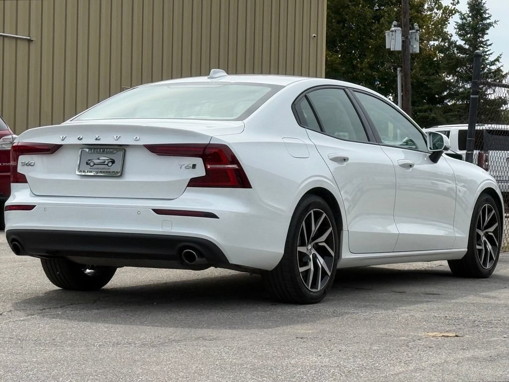 Used 2020 Volvo S60 T6 Momentum AWD/4WD image 5