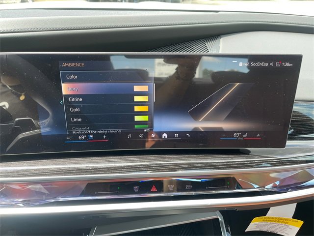 New 2026 BMW 750e xDrive image 24