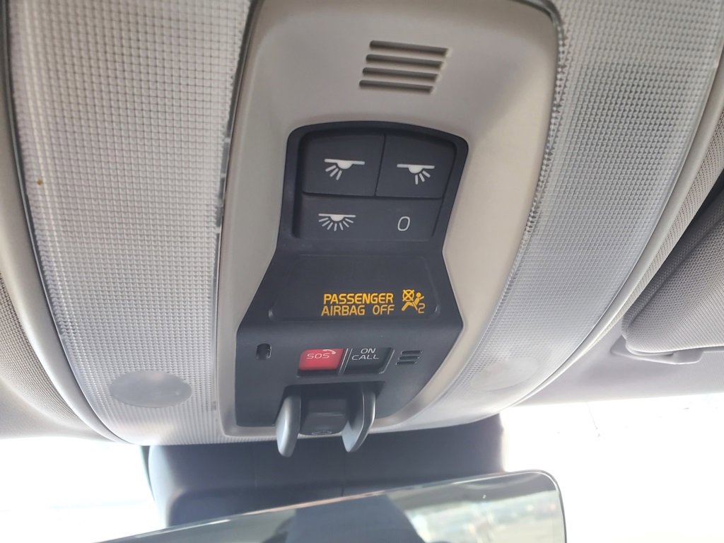 Used 2017 Volvo S60 T5 Dynamic image 27