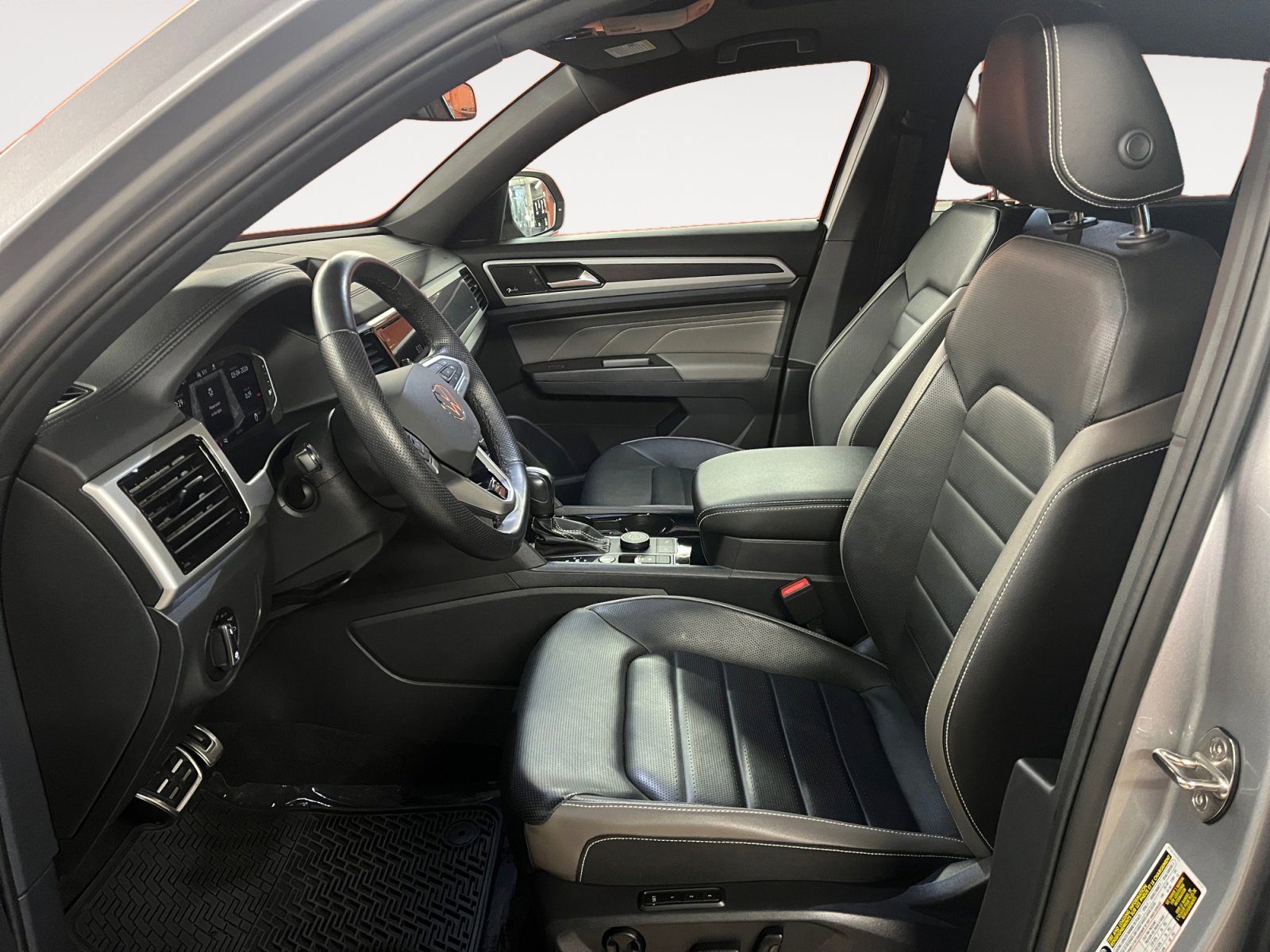 Used 2023 Volkswagen Atlas Cross Sport SEL Premium R-Line image 10