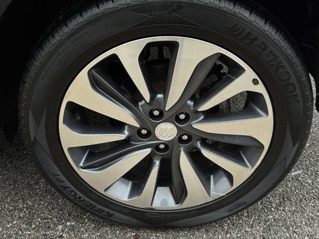 Used 2022 Buick Encore Preferred w/ Safety Package image 33