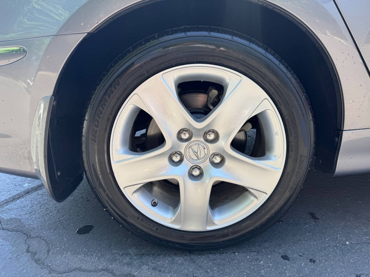 Used 2005 Acura RL AWD/4WD image 26