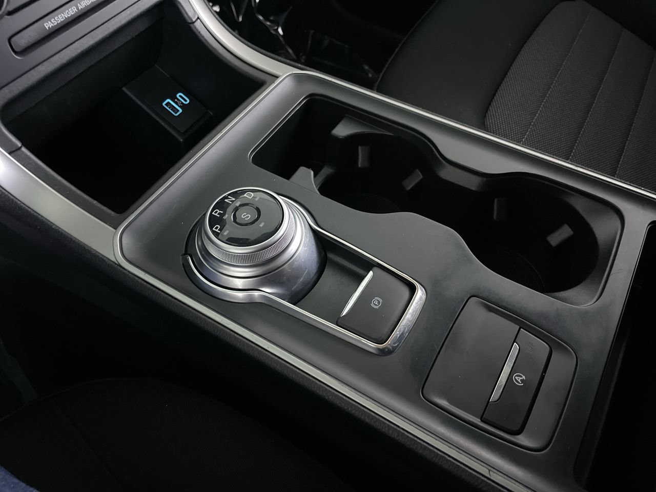 Used 2023 Ford Edge SE image 18