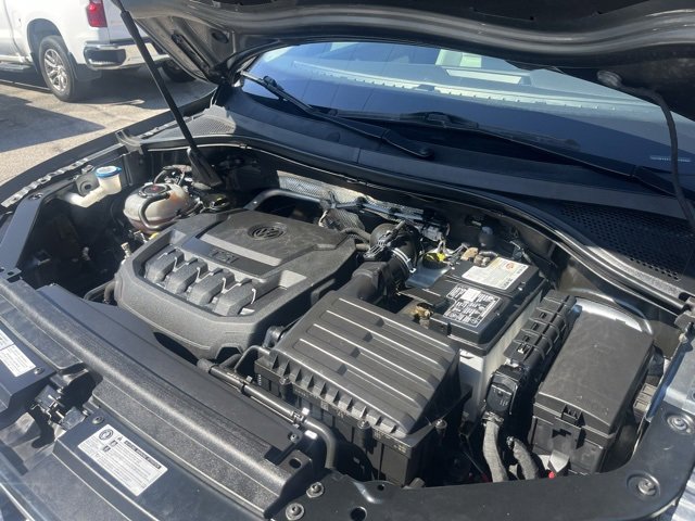 Used 2018 Volkswagen Tiguan SEL image 13