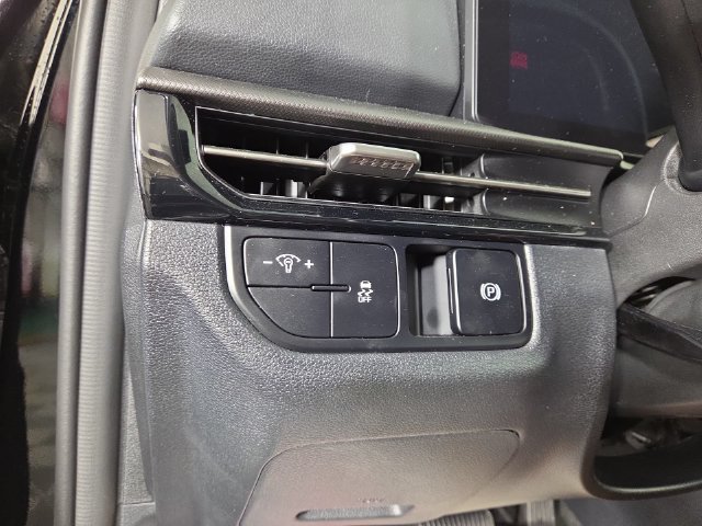 Certified 2026 Kia Sportage LX AWD/4WD image 27