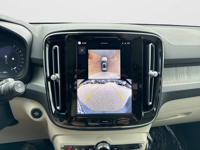 Certified 2024 Volvo XC40 B5 Plus w/ Climate Package AWD/4WD image 27