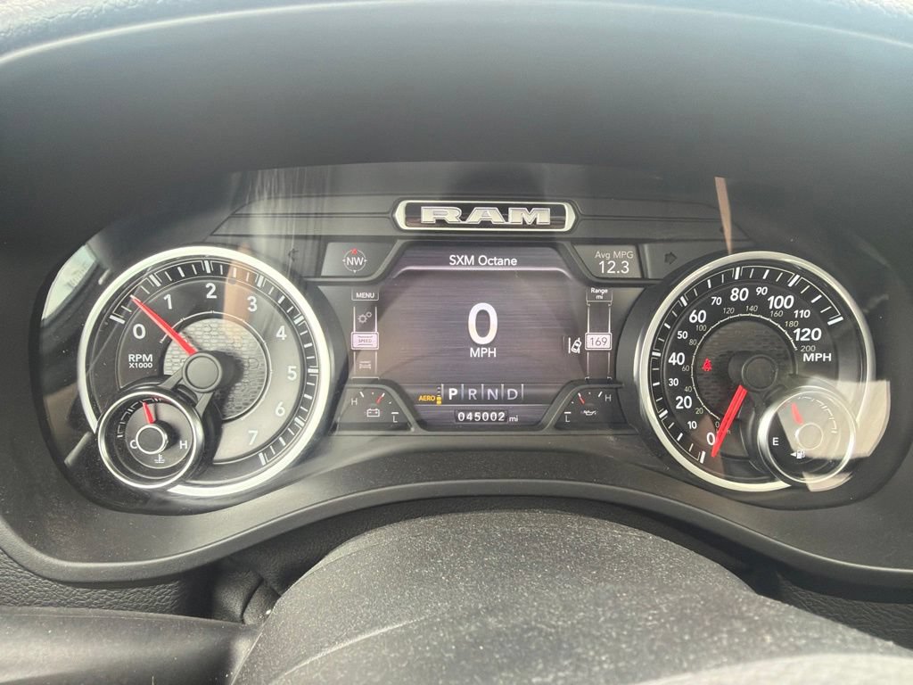 Used 2019 RAM 1500 Laramie AWD/4WD image 19