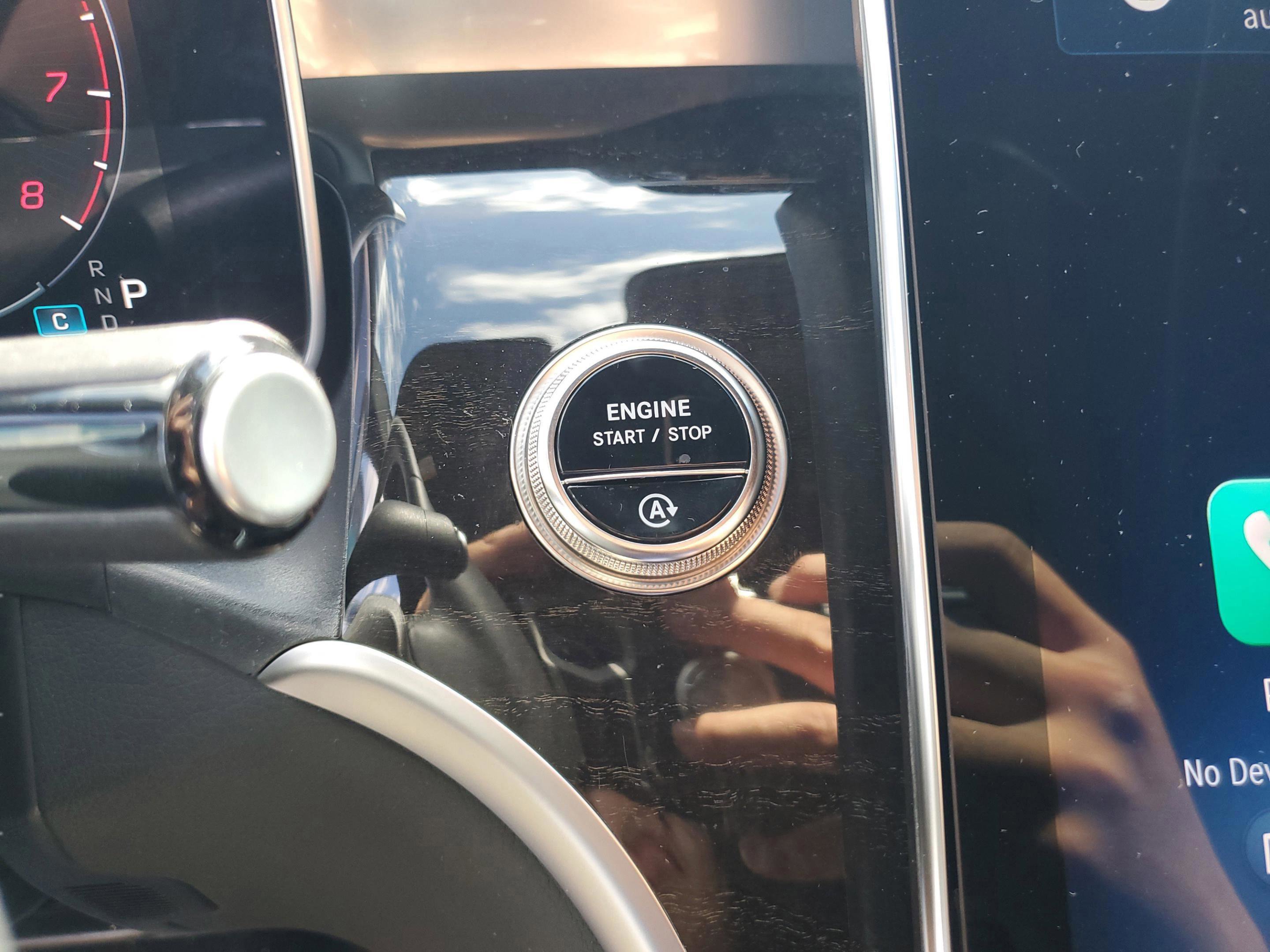 Used 2025 Mercedes-Benz GLC 300 image 36