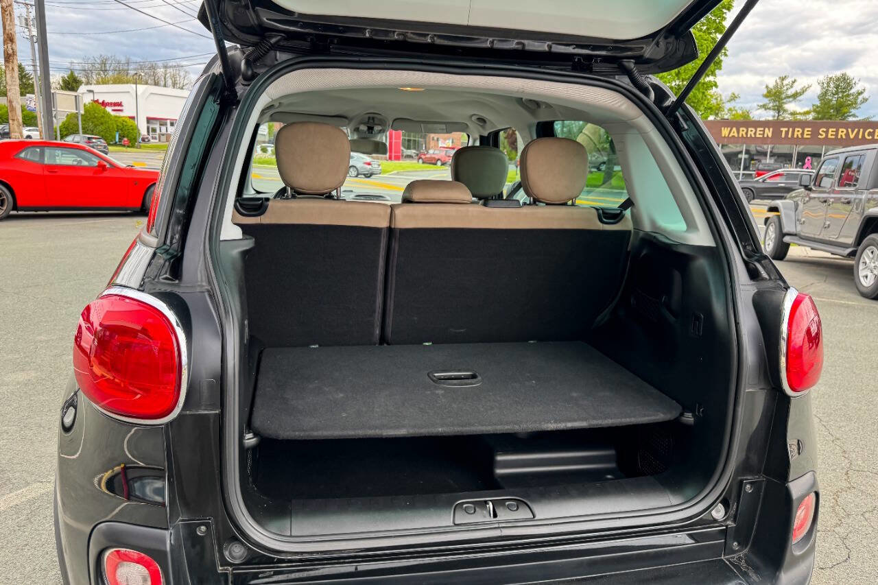 Used 2017 FIAT 500L Trekking w/ Popular Equipment Package FWD image 15