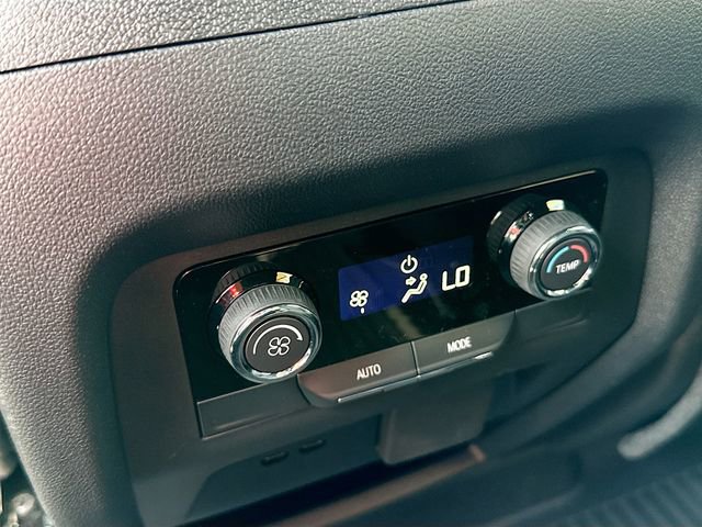 New 2026 Chevrolet Traverse Z71 w/ Driver Confidence Package image 27