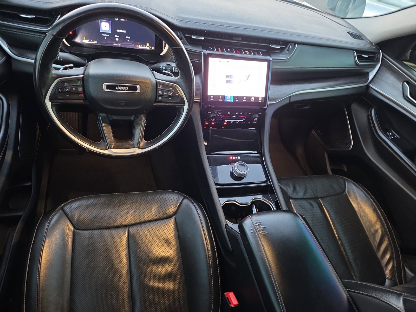 Used 2022 Jeep Grand Cherokee L Limited w/ Luxury Tech Group II image 14