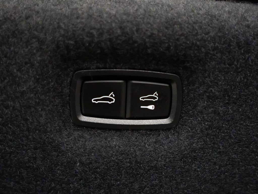 Certified 2021 Porsche Taycan 4S image 14