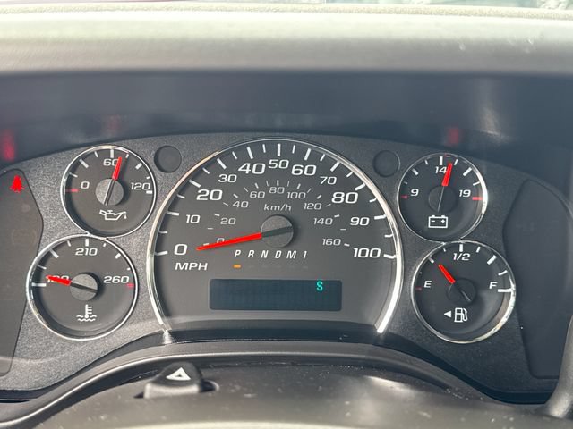 Used 2025 Chevrolet Express 3500 LT w/ LT Preferred Equipment Group RWD image 19