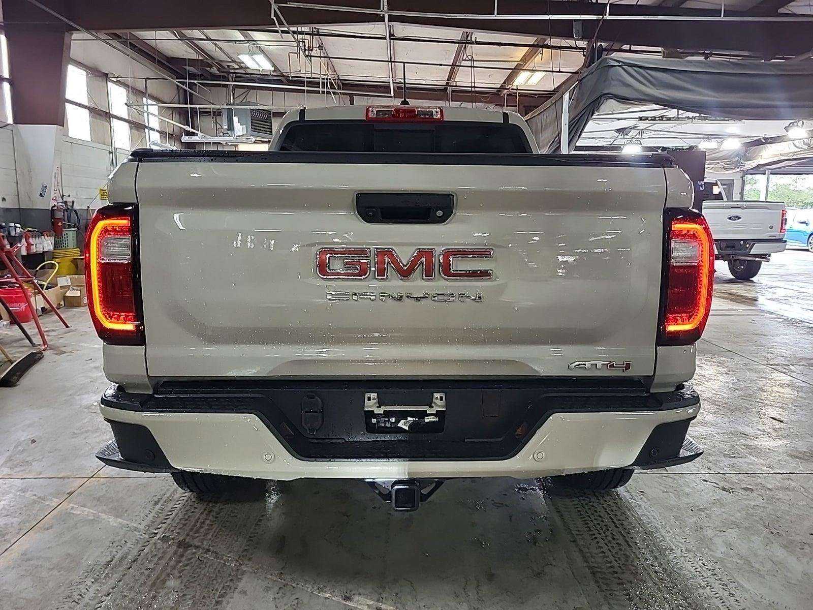 Used 2026 GMC Canyon AT4 AWD/4WD image 18