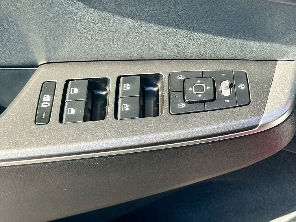 Used 2024 Kia EV6 Light RWD image 18