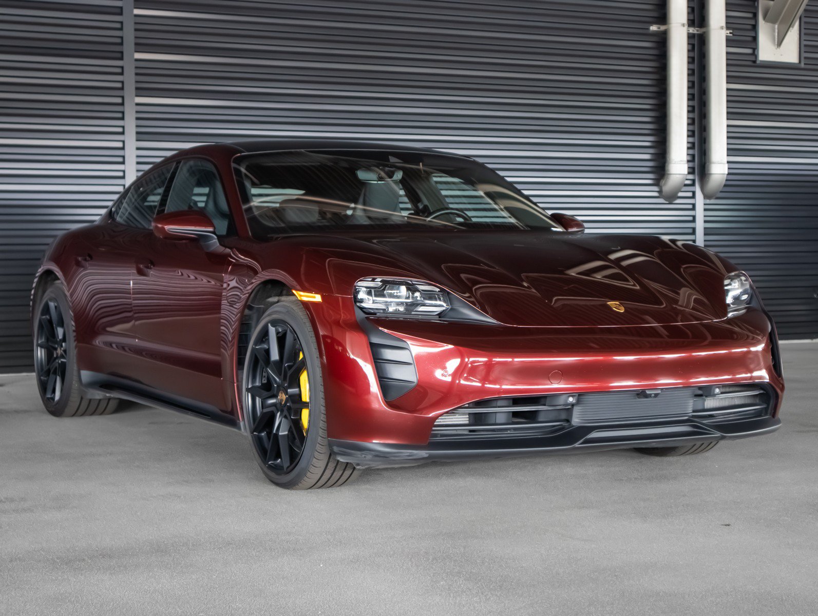 Used 2022 Porsche Taycan GTS AWD/4WD image 7