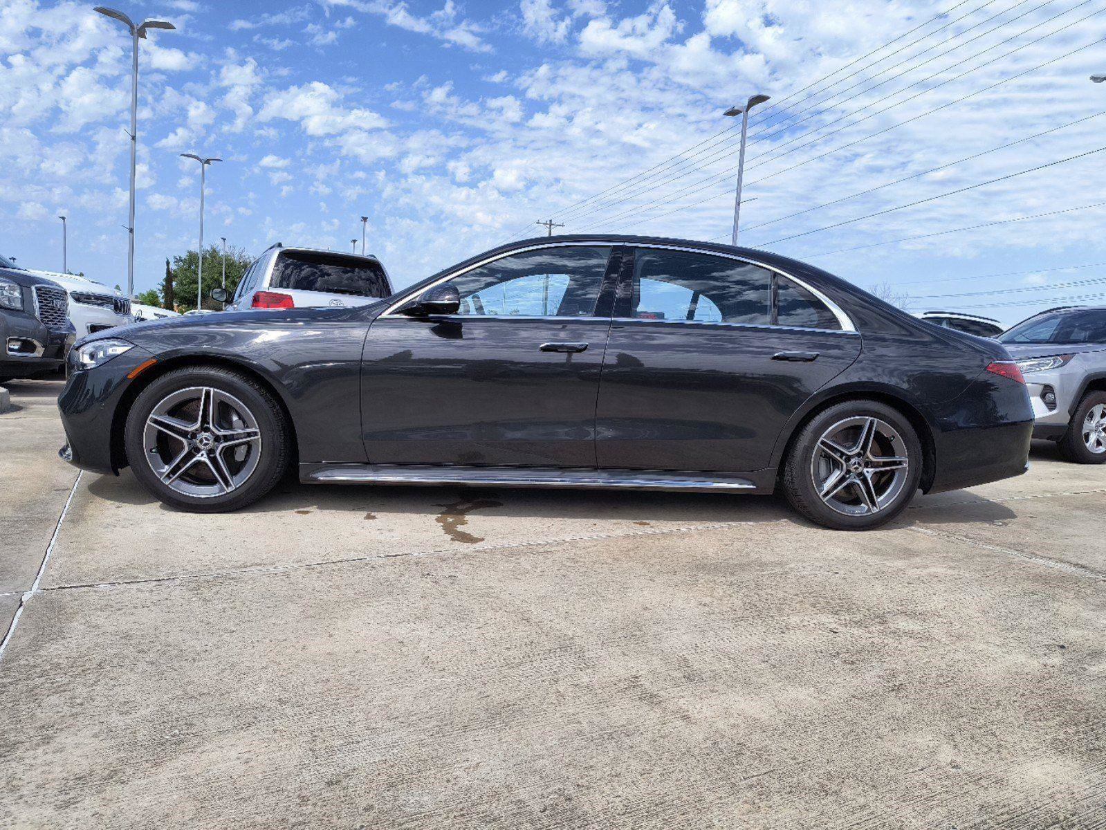 New 2024 Mercedes-Benz S 580 4MATIC Sedan image 3