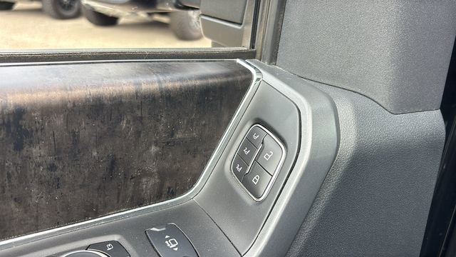 Used 2023 Ford F350 Lariat w/ Lariat Ultimate Package image 10
