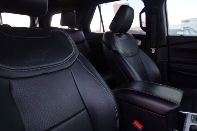 Used 2020 Ford Explorer ST w/ Premium Technology Package image 42